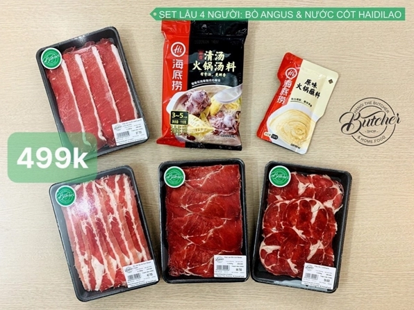 Bàn tiệc lẩu bò hấp dẫn có thể kết hợp cùng bát nước chấm tương bần pha sẵn