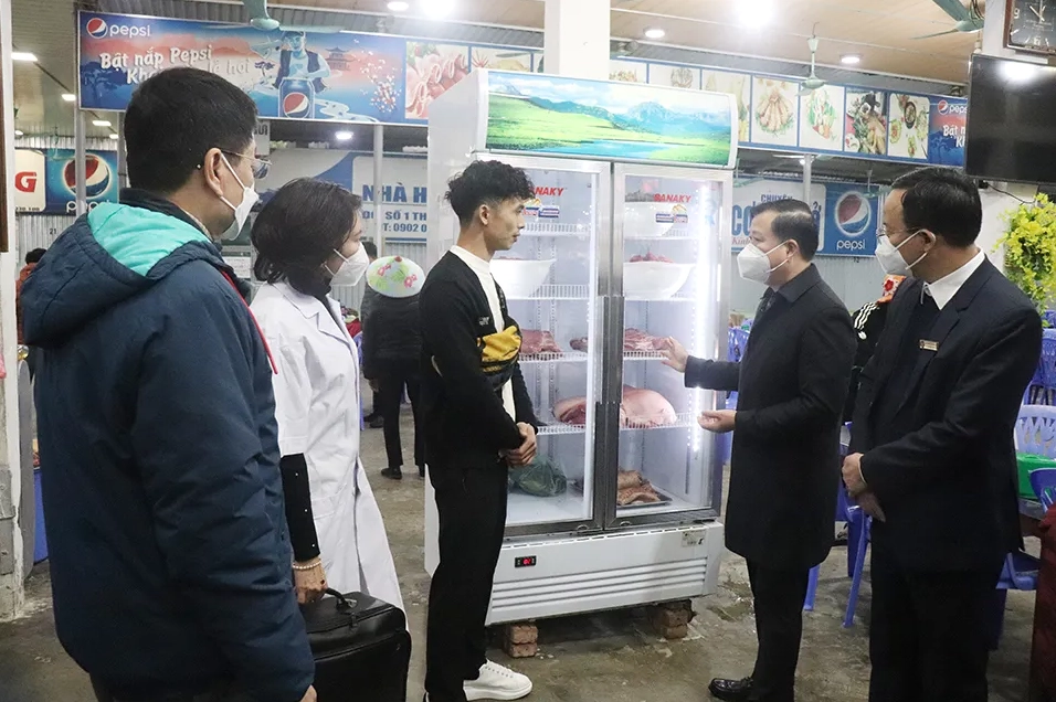 Bảo đảm an toàn thực phẩm khi lựa chọn nguyên liệu nấu ăn