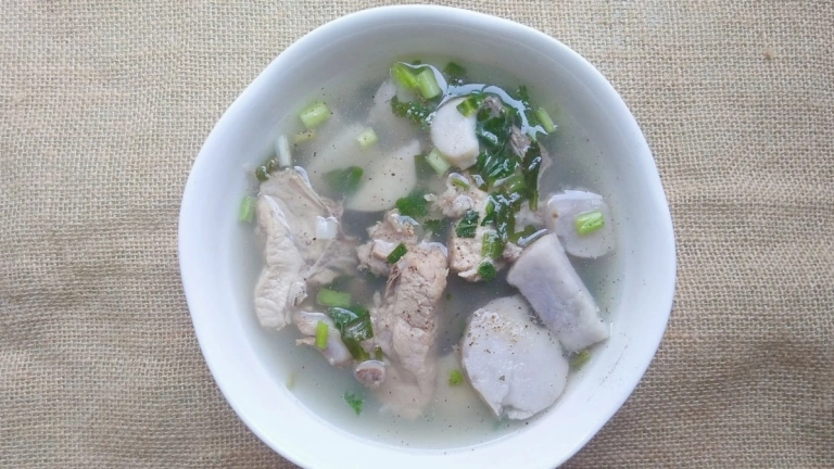 Bật Mí Cách Làm Canh Khoai Sọ Hầm Xương Thơm Ngon Bổ Dưỡng