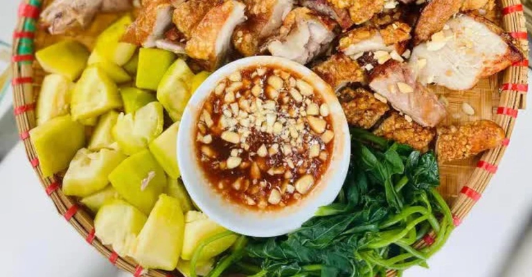 Bật Mí Cách Làm Đuôi Heo Rang Muối Giòn Rụm Thơm Ngon Tại Nhà