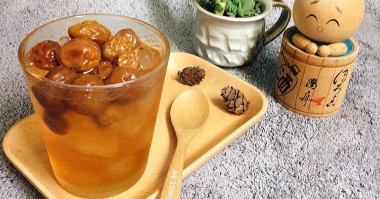 Bật mí cách làm nước mơ ngâm đường thơm ngon giải khát mùa hè