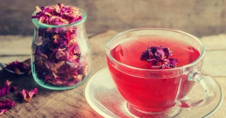 Bật Mí Cách Làm Trà Hoa Hồng Tươi Tại Nhà Thơm Ngon Dưỡng Nhan Tuyệt Đỉnh