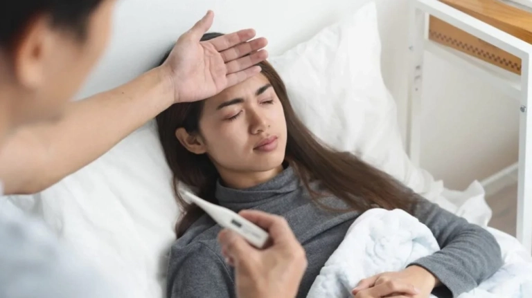 Bí quyết cách chữa sốt bị tách béo đơn giản hiệu quả tại nhà