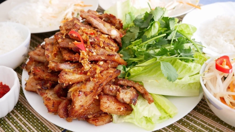 Bí Quyết Cách Làm Ba Rọi Chiên Sả Ớt Giòn Rụm Thơm Ngon
