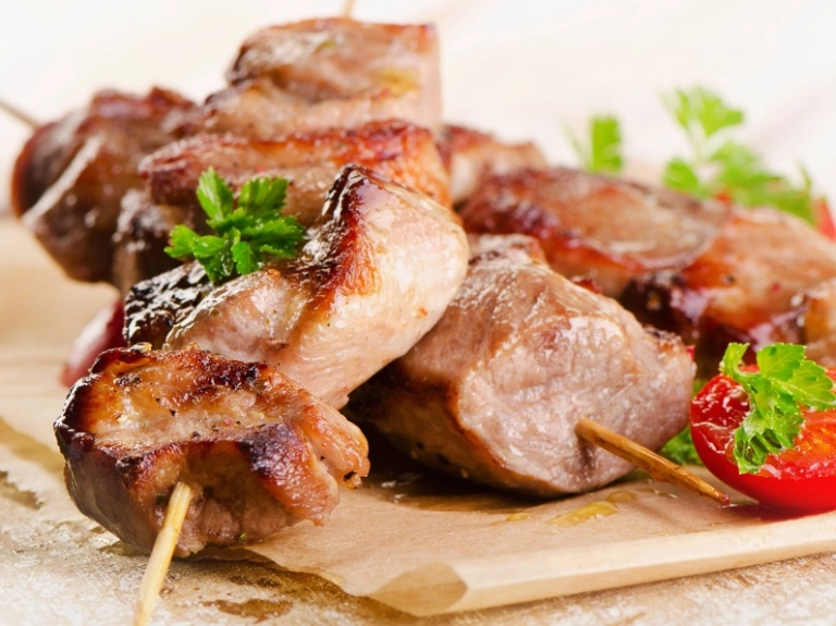 Bí quyết cách làm đà điểu nướng tảng thơm ngon mềm mọng nước
