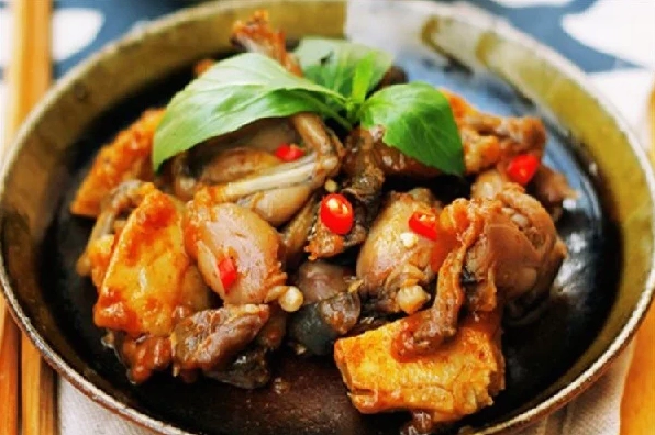 Bí quyết cách làm ếch xào sả ớt đậm đà đưa cơm tuyệt đỉnh