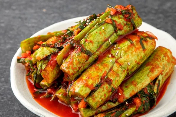 Bí quyết cách làm kim chi dưa chuột giòn ngon cay nồng kiểu Hàn Quốc