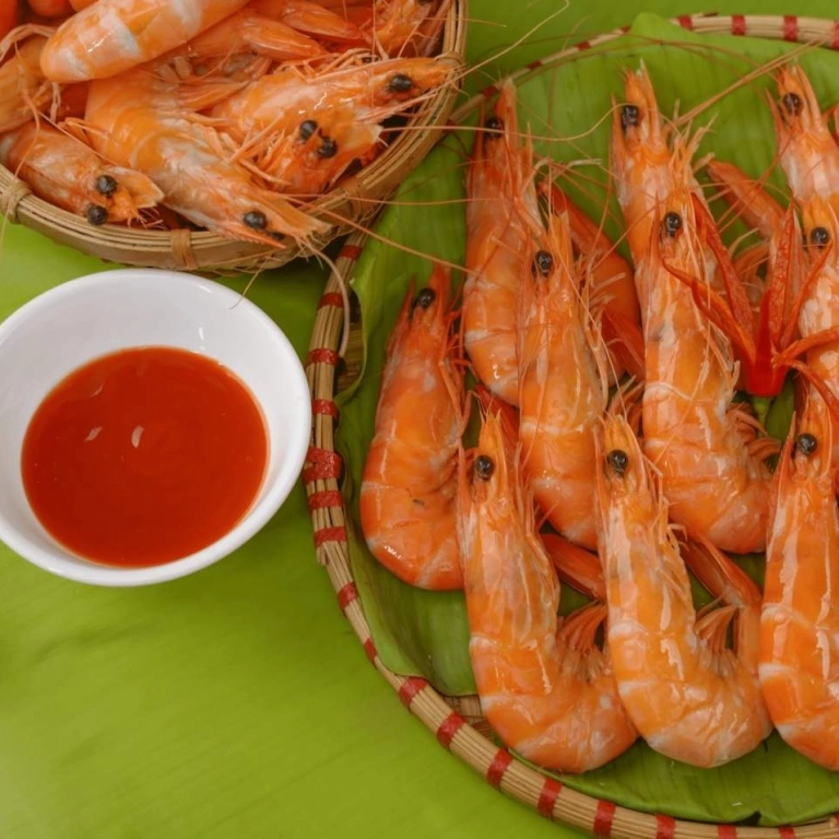 Bí quyết cách làm tôm hấp rượu trắng thơm lừng ngọt thịt