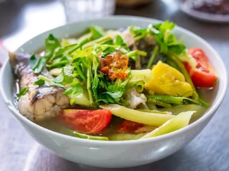 Bí Quyết Sơ Chế Và Cách Chọn Dọc Mùng Ngon Không Ngứa Cho Bữa Cơm Gia Đình