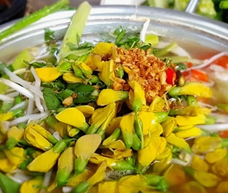 Cách làm cá linh nấu canh chua bông điên điển chuẩn vị miền Tây