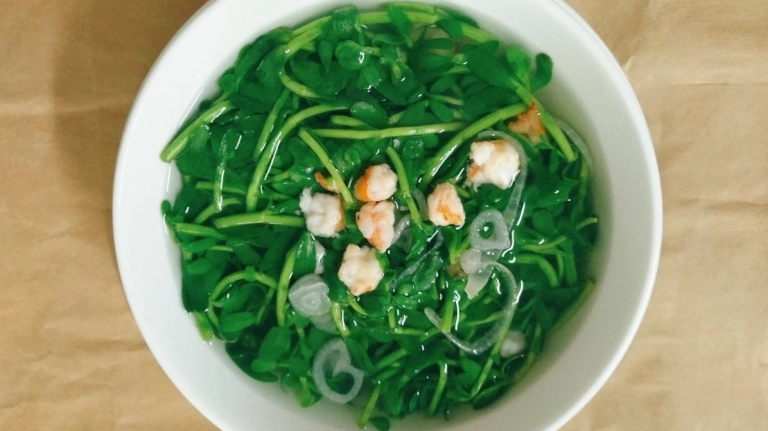 Cách làm canh rau đắng thanh mát giải nhiệt cho ngày hè