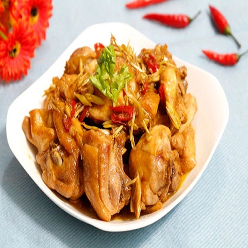 Cách làm cơm gà xào sả ớt ngon tuyệt đỉnh cho bữa ăn gia đình