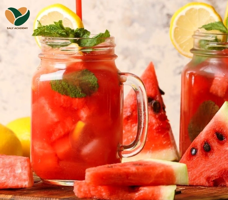 Cách làm nước ép dưa hấu đơn giản và trang trí đẹp mắt