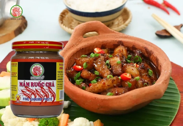 Cách làm thịt rang ruốc sả thơm ngon đậm đà tốn cơm ngày mưa