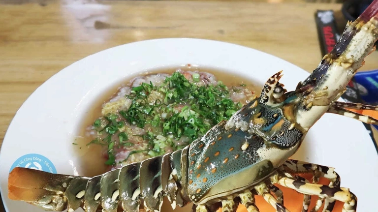 Cách làm tôm hùm tiết canh thơm ngon độc đáo không bị tanh