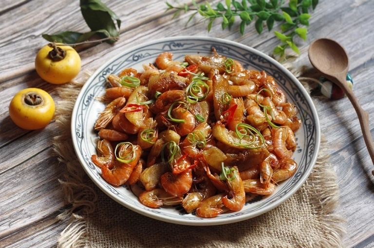 Cách làm tôm rang tóp mỡ đậm vị đưa cơm ngày hè