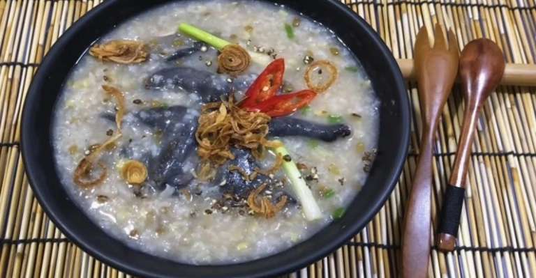 Cách nấu cháo gà ác đậu xanh bổ dưỡng thơm ngon tại nhà
