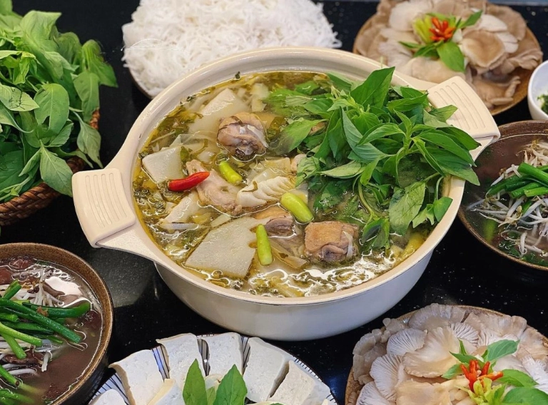 Cách nấu lẩu gà lá é chuẩn vị Đà Lạt Phú Yên ngon khó cưỡng