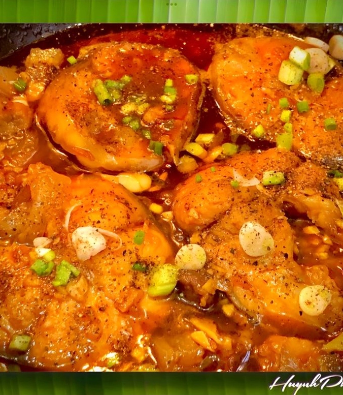 Chuẩn bị đầy đủ các nguyên liệu làm cá nheo kho