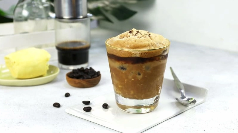 Chuẩn bị đầy đủ nguyên liệu để cho ra ly cafe sầu riêng thơm ngon