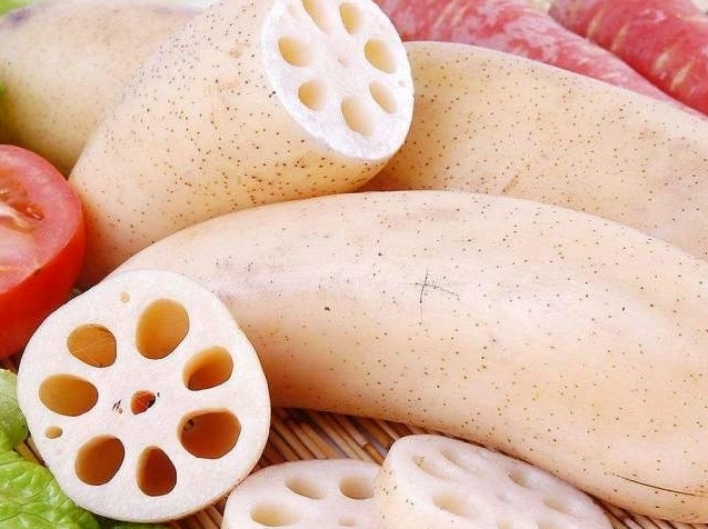 Củ sen tươi ngon được yêu thích vào mùa hè