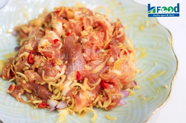 Đĩa thịt dê xào sả ớt thơm lừng hấp dẫn với màu sắc bắt mắt