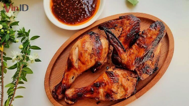 Gà nướng ngũ vị bằng nồi chiên không dầu cực kỳ tiện lợi và nhanh chóng