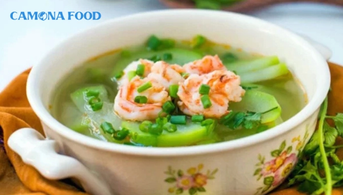 Hình ảnh bát canh bầu nấu tôm khô chứa nhiều dưỡng chất tốt cho sức khỏe