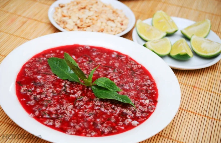 Hình ảnh hãm tiết canh vịt bằng nước mắm chuẩn vị
