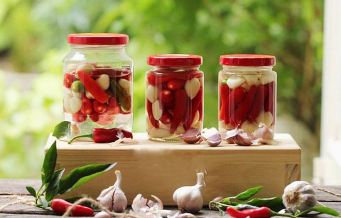 Hình ảnh tổng hợp các phương pháp bảo quản ớt tươi giòn ngon cực kỳ tiện lợi
