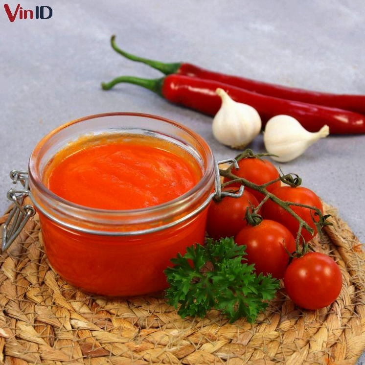 Hỗn hợp ớt và cà chua xay nhuyễn có màu đỏ vô cùng bắt mắt