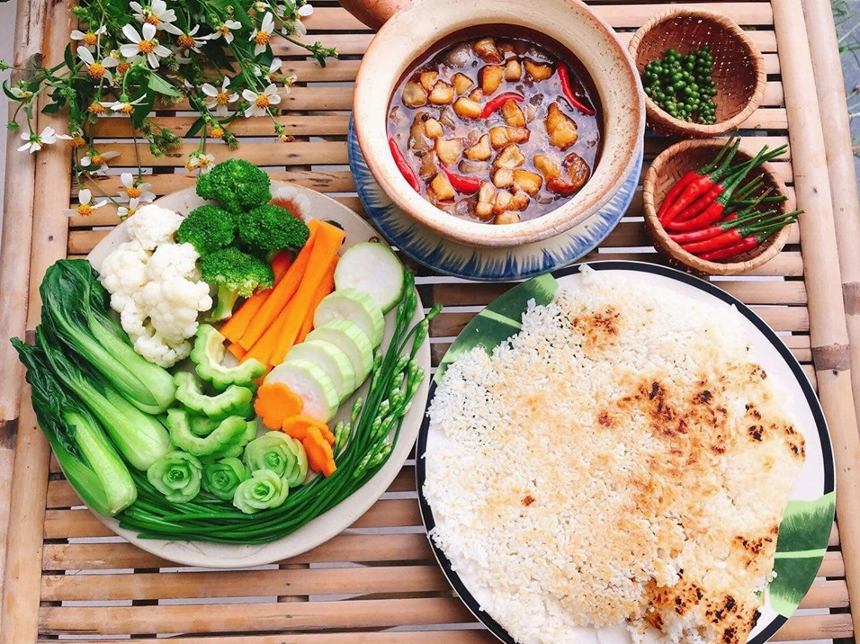 Hướng dẫn các bước sơ chế và nấu kho quẹt chuẩn vị