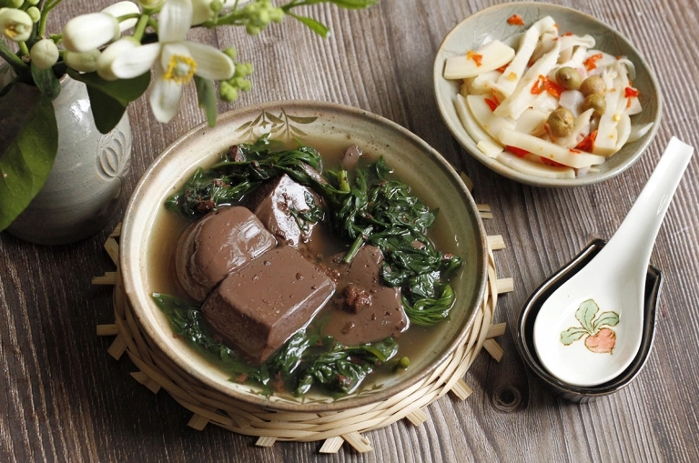 Hướng dẫn cách làm tiết canh lợn chuẩn vị an toàn tuyệt đối