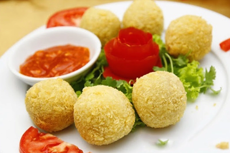 Khoai môn lệ phố chiên vàng đều hấp dẫn