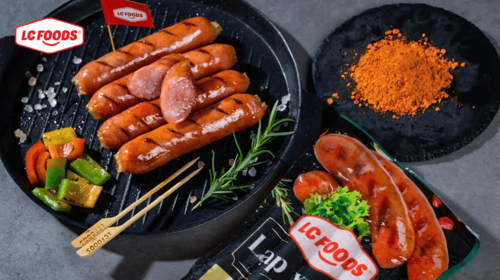 Lạp xưởng sau khi phơi nắng hoàn thiện có thể đem đi nướng hoặc chiên rất ngon