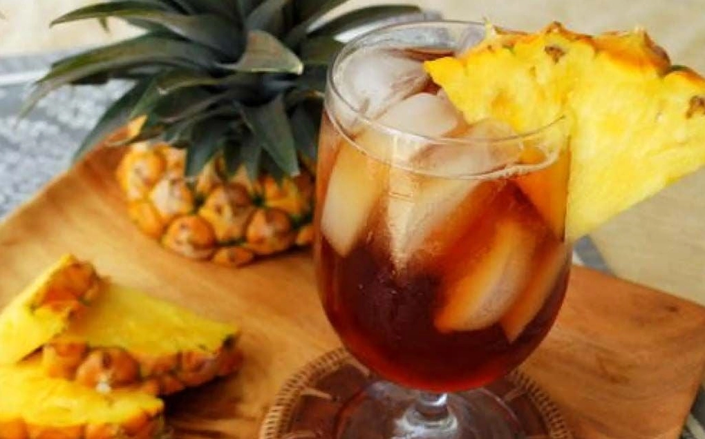 Ly trà dứa nhiệt đới vàng ươm mát lạnh giải nhiệt mùa hè hiệu quả