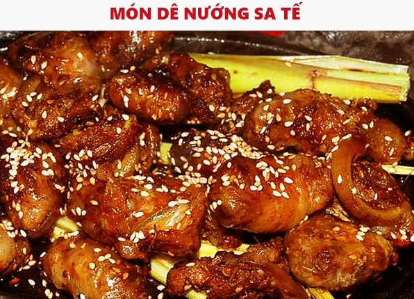 Món dê nướng sa tế được trình bày đẹp mắt