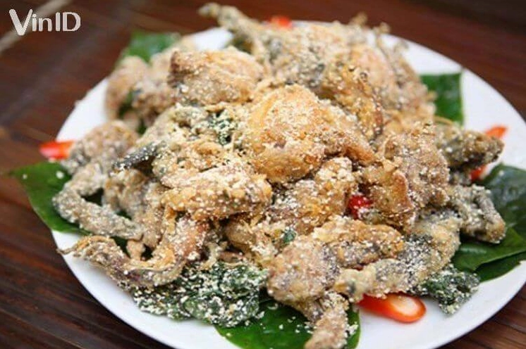 Món ếch rang muối nhiều calo nên chỉ ăn một lượng vừa phải tốt cho sức khỏe