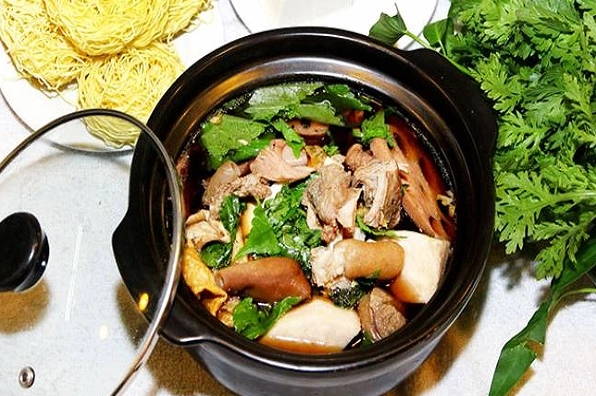 Món lẩu dê hầm thuốc bắc bồi bổ sức khỏe rất tốt