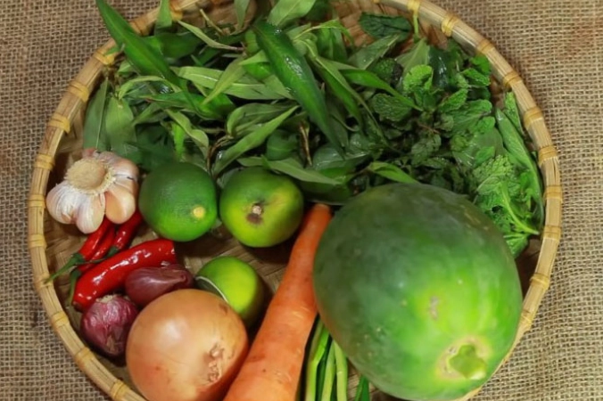 Nguyên liệu cần thiết để làm gỏi đu đủ chua ngọt