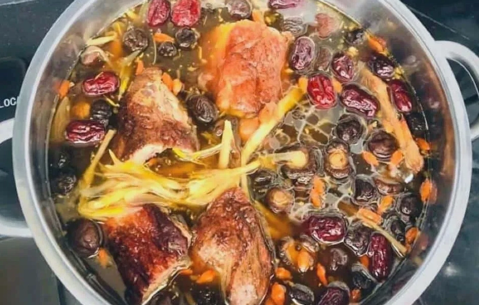 Nguyên liệu nấu vịt tiềm thuốc bắc