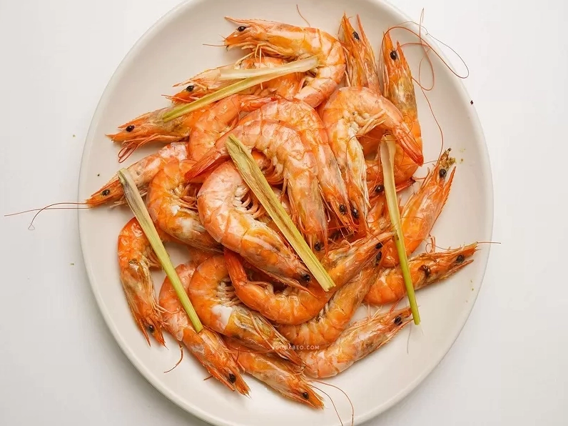 Nguyên liệu sả gừng được chuẩn bị sẵn sàng cho món hấp
