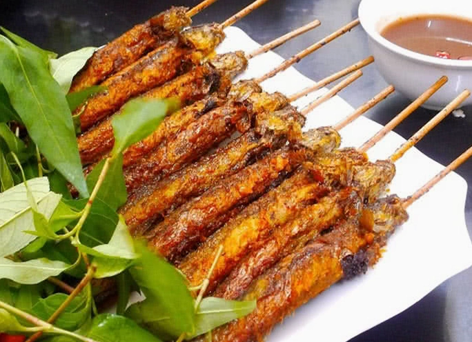 Sơ chế và ướp cá kèo với gia vị