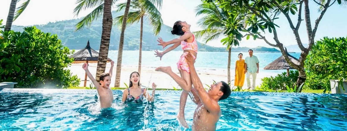 Thành phẩm cá kèo kho tộ bốc khói nghi ngút ăn cùng cơm trắng