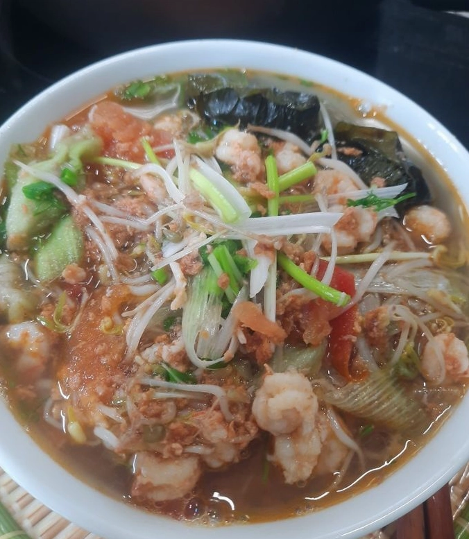 Tô bún tôm Quảng Ninh đầy đặn hấp dẫn