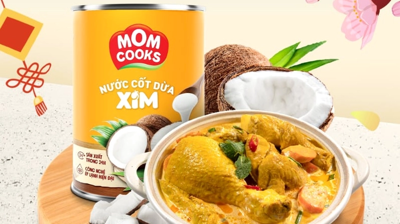 Tô nước cốt dừa tươi sánh đặc chuẩn bị đem đi bảo quản